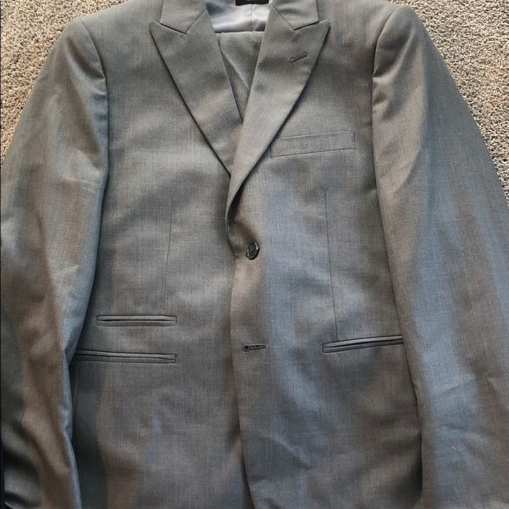 Men’s suit